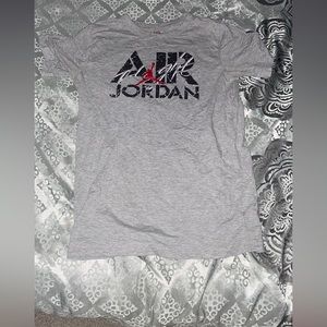 Jordan XL kids Grey shirt